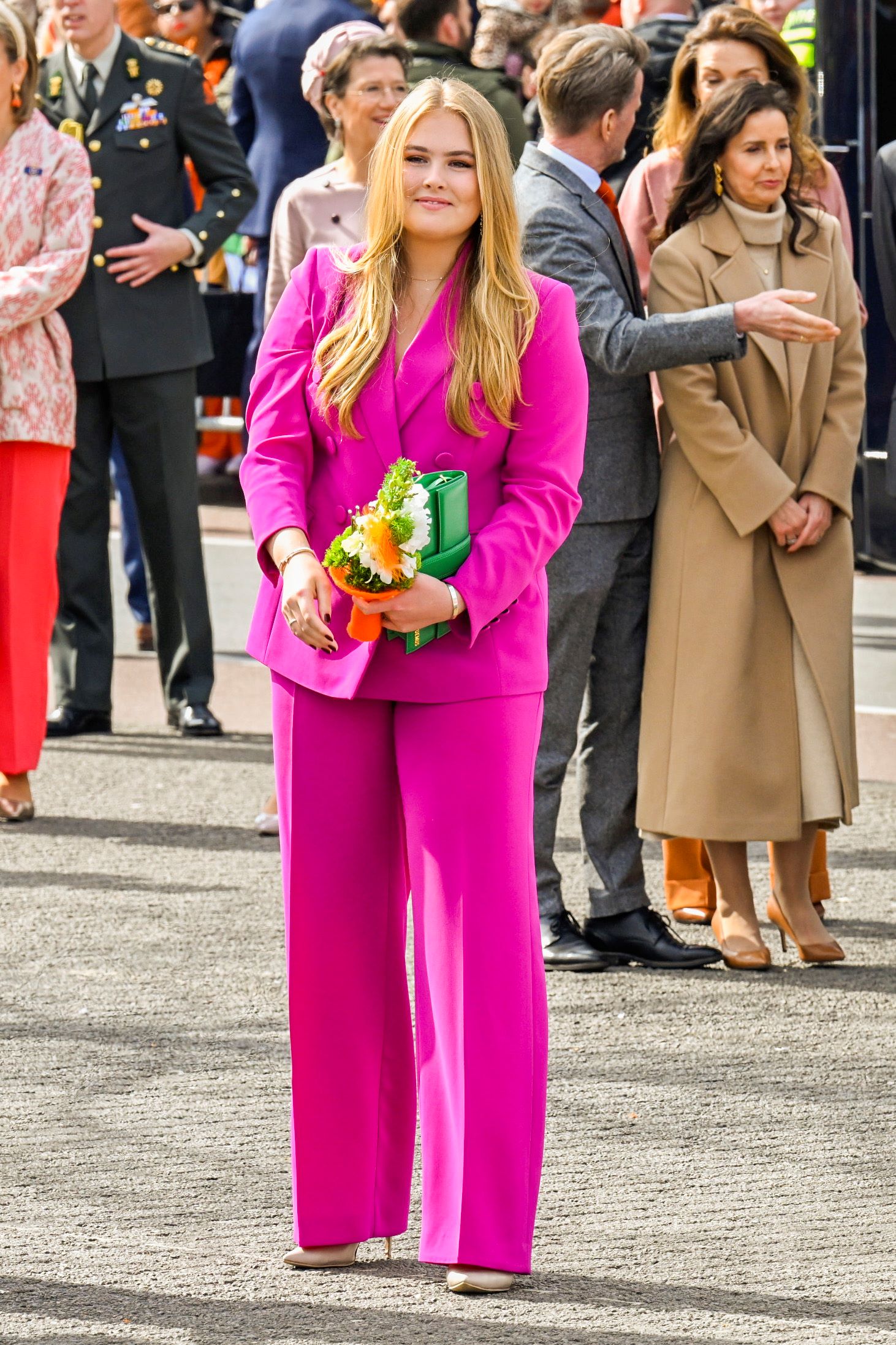 Wil Je Zien: Amalia En Beatrix Bij De Receptie Op Buckingham Palace ...