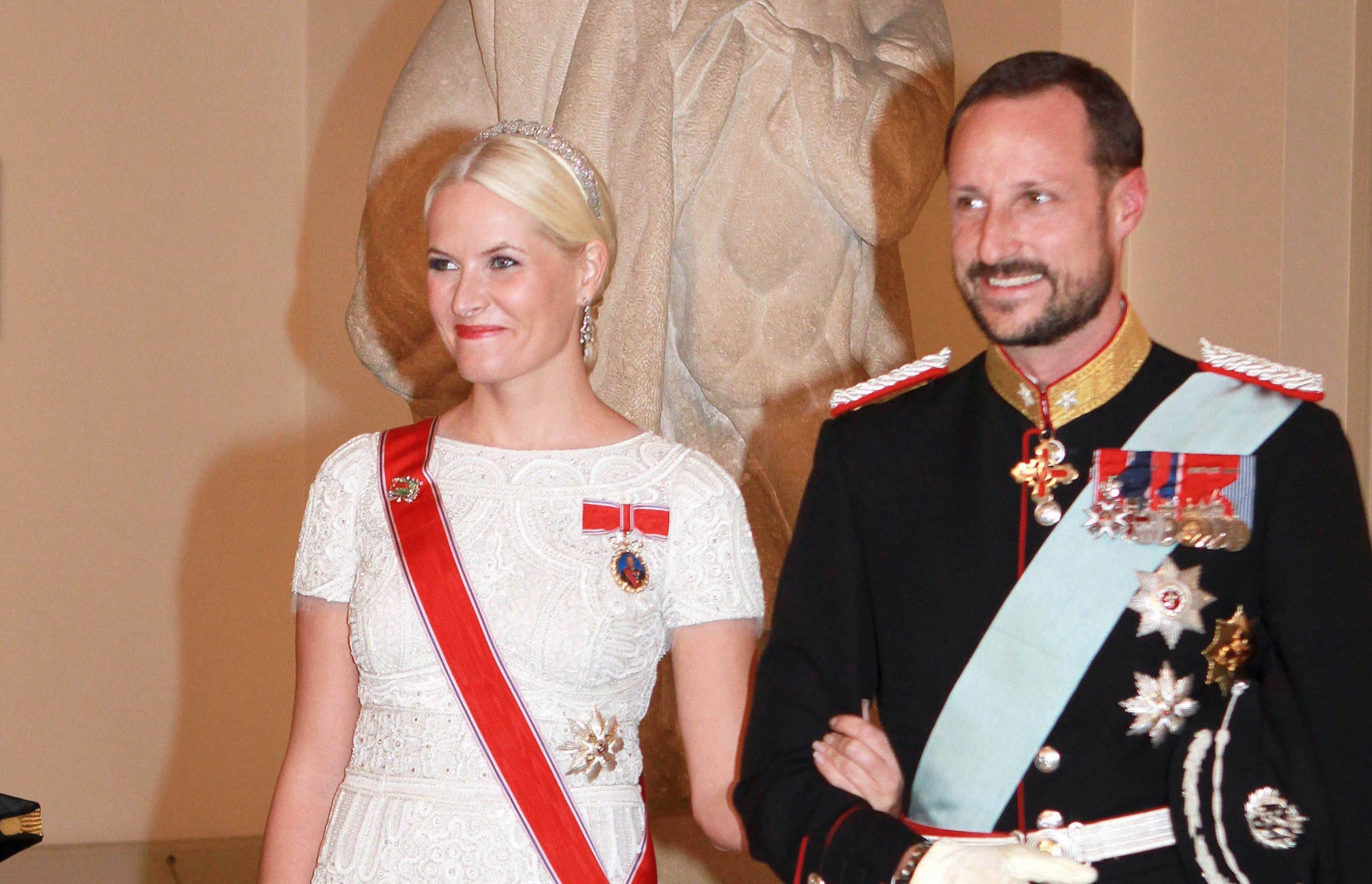 “Double Vision: Princess Mette-Marit’s Pucci Evening Dress in Light and Dark Versions”