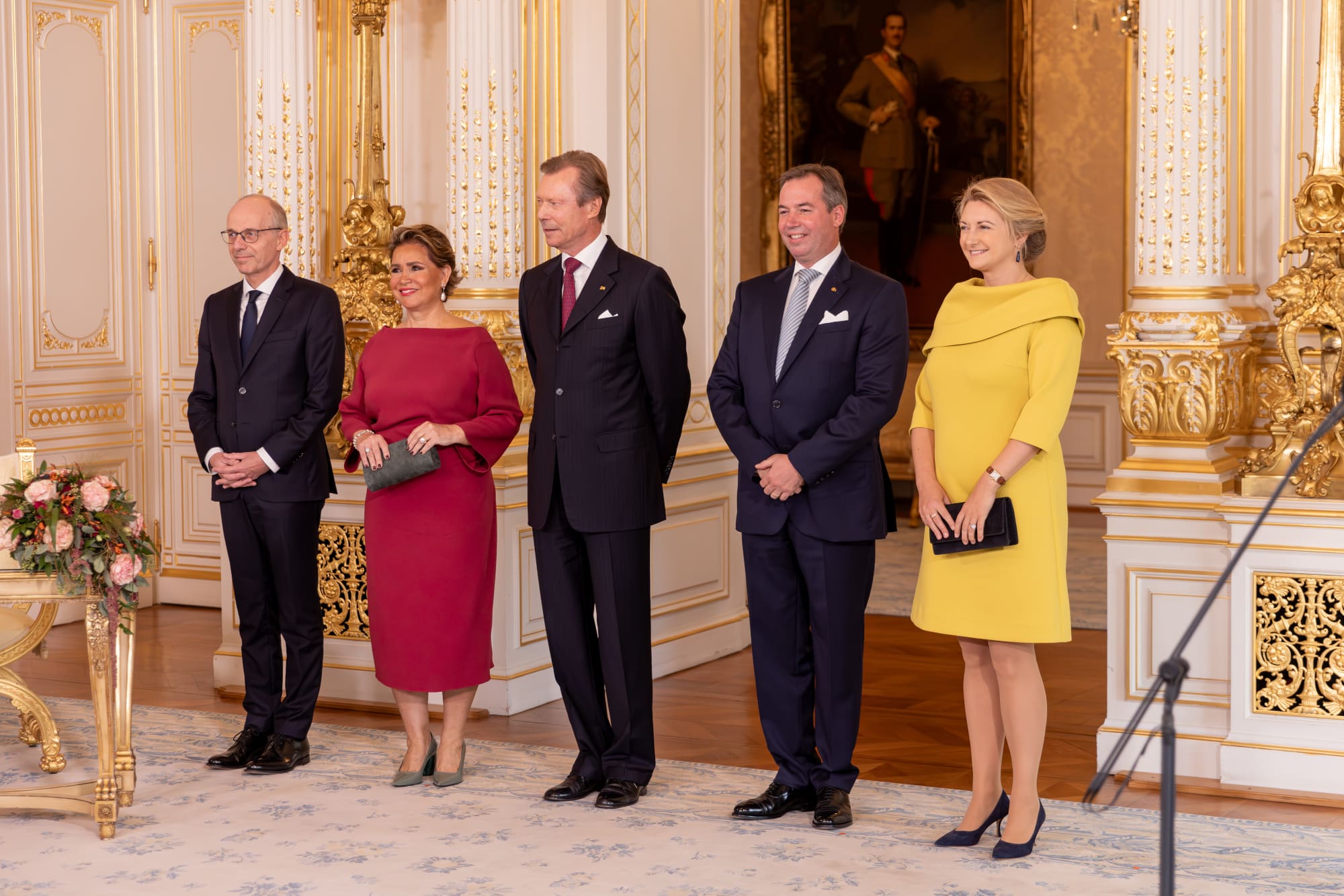 Nelle foto: Maria Teresa e Stephanie in un momento storico importante per la monarchia lussemburghese